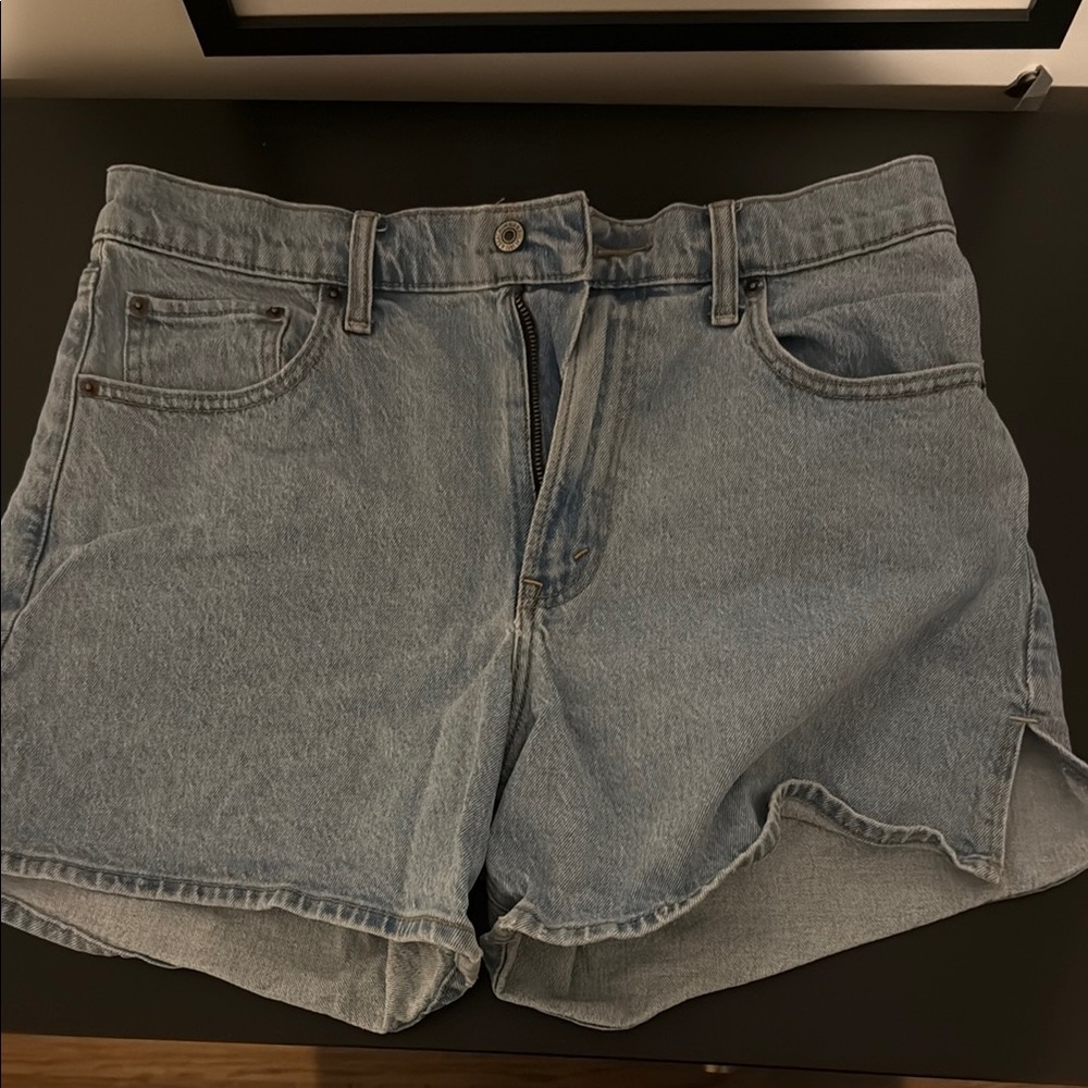 2025 season A&F Dad Shorts